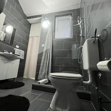 Old Town Apartment Medolino Esterno foto
