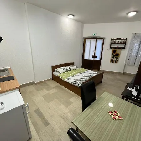 Old Town Apartment Medolino Esterno foto