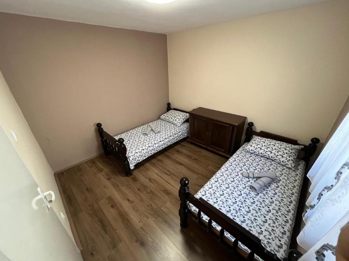 Old Town Apartment *